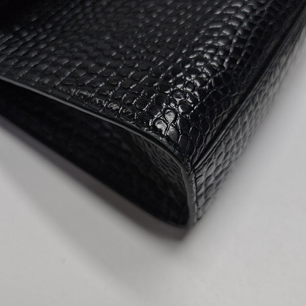 MANHATTAN Medium Calfskin Black