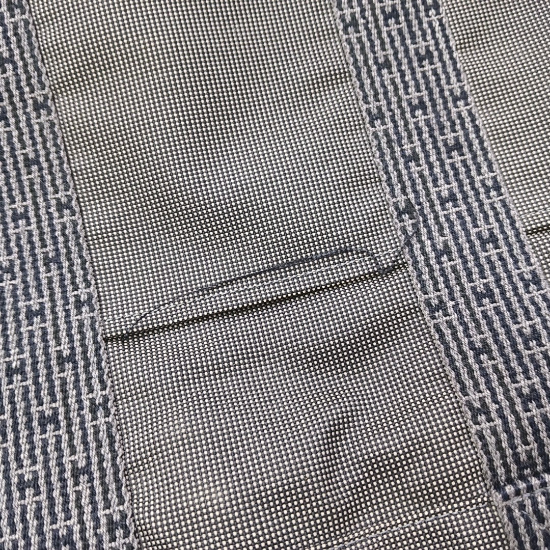 Her Line Medium Canvas Gray