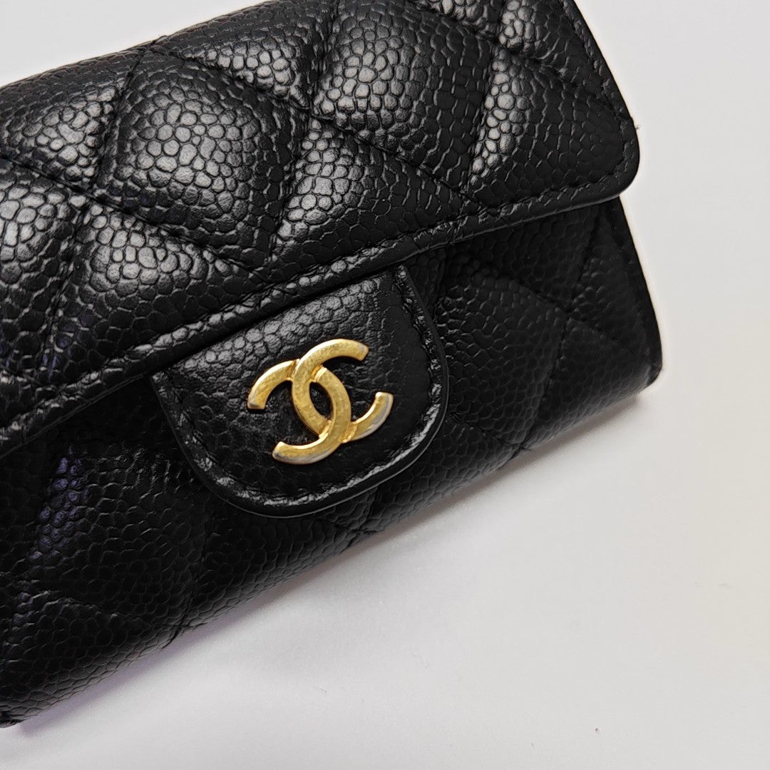 CLASSIC FLAP Quilted Grained Calfskin Black Card Holder