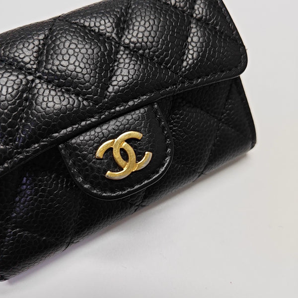 CLASSIC FLAP Quilted Grained Calfskin Black Card Holder