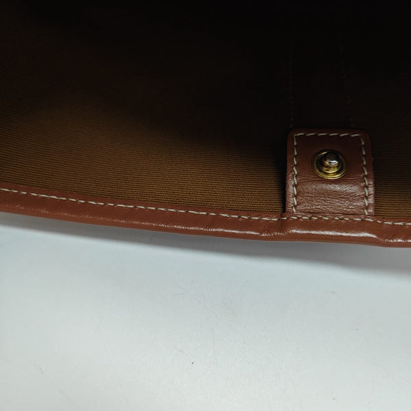 Authenticated pre-owned  TRIOMPHE CANVAS Small Coated Canvas Beige - Bucket Bag at Looply