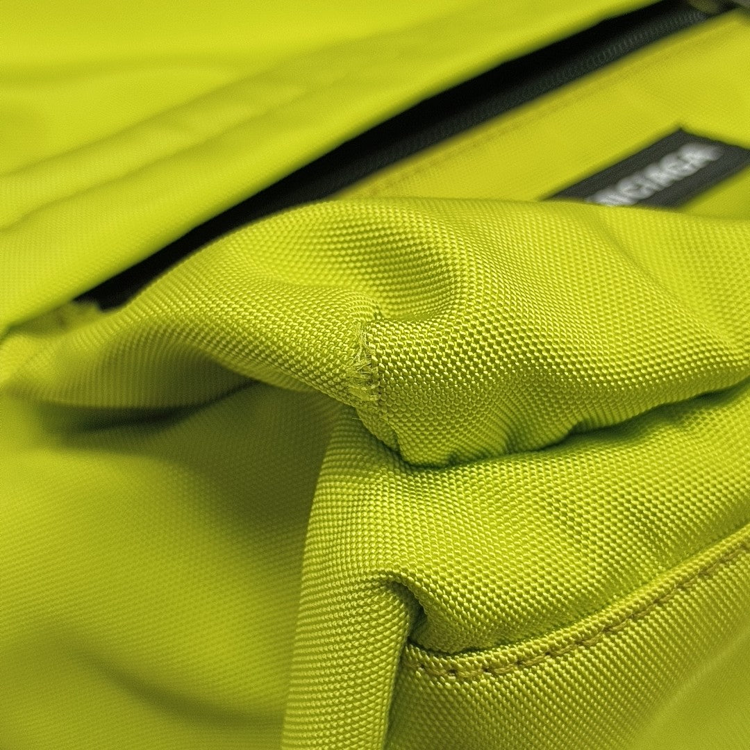 Canvas Green