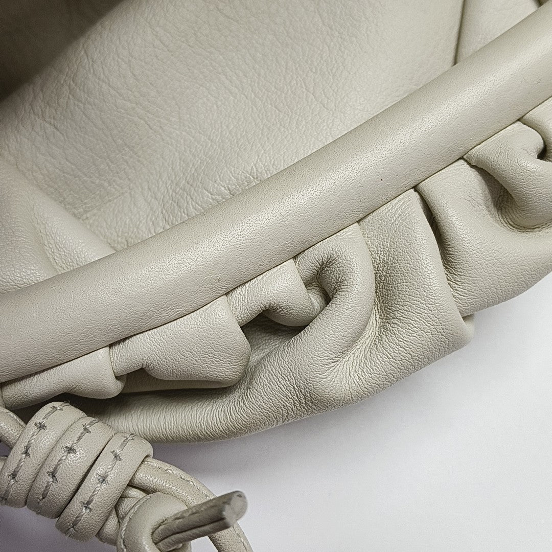 The Pouch Mini Lambskin White