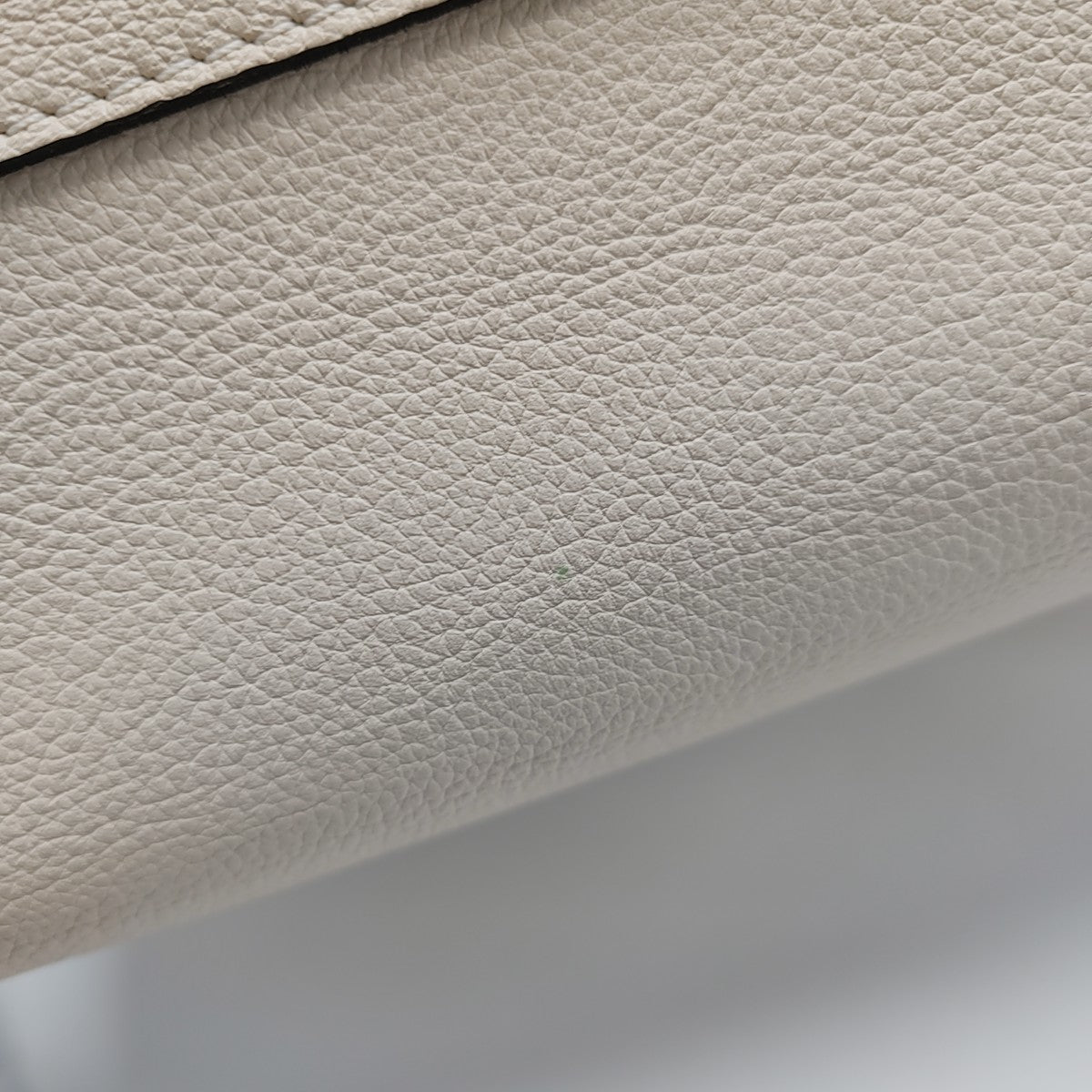 LOCKME Calfskin Beige