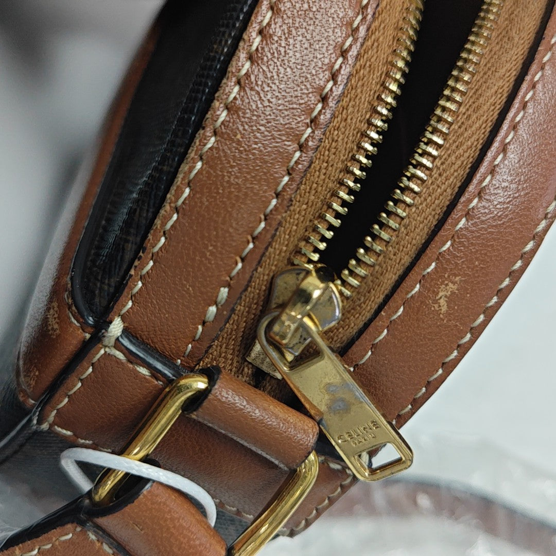 TRIOMPHE ROUND Mini Coated Canvas Brown
