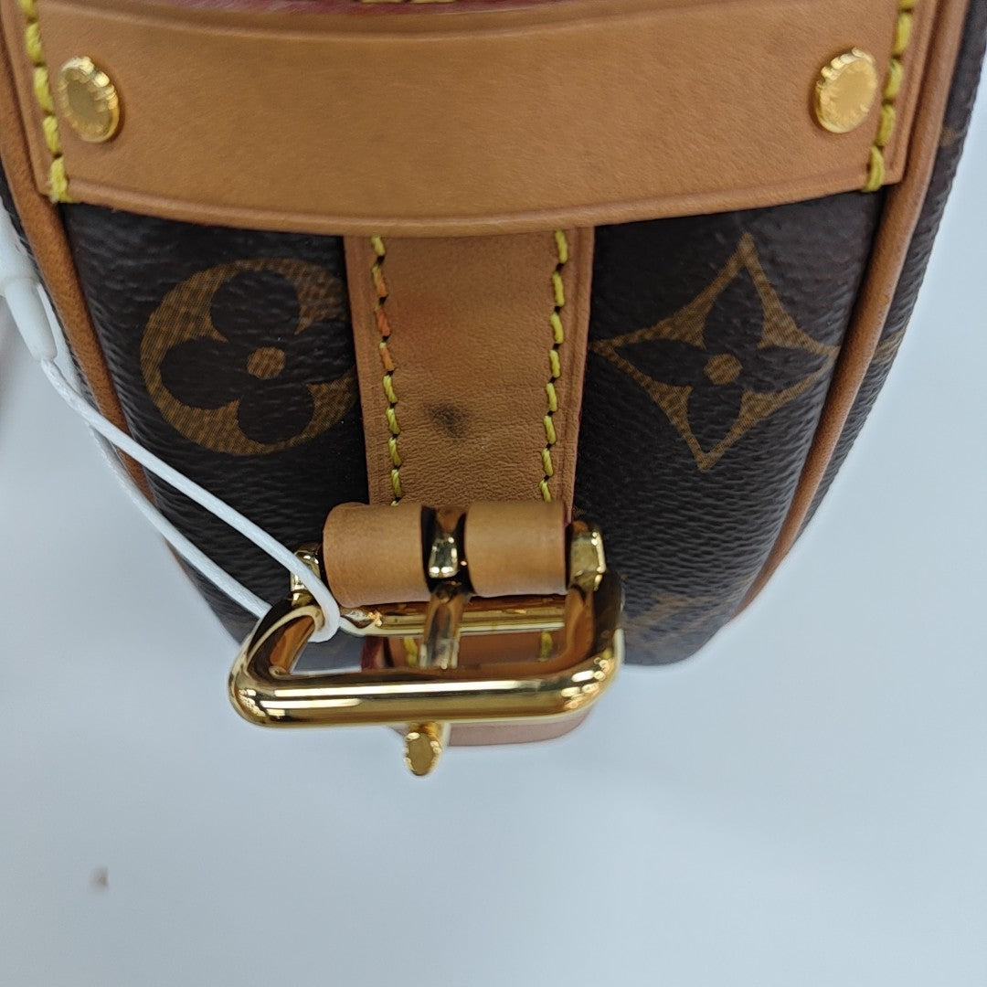 BOITE CHAPEAU MM Monogram Coated Canvas Brown