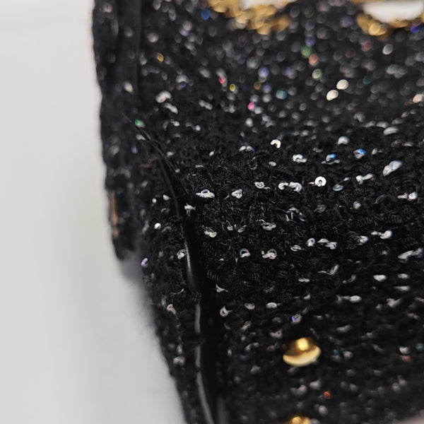 CHANEL 25 Medium Quilted Fabric Black