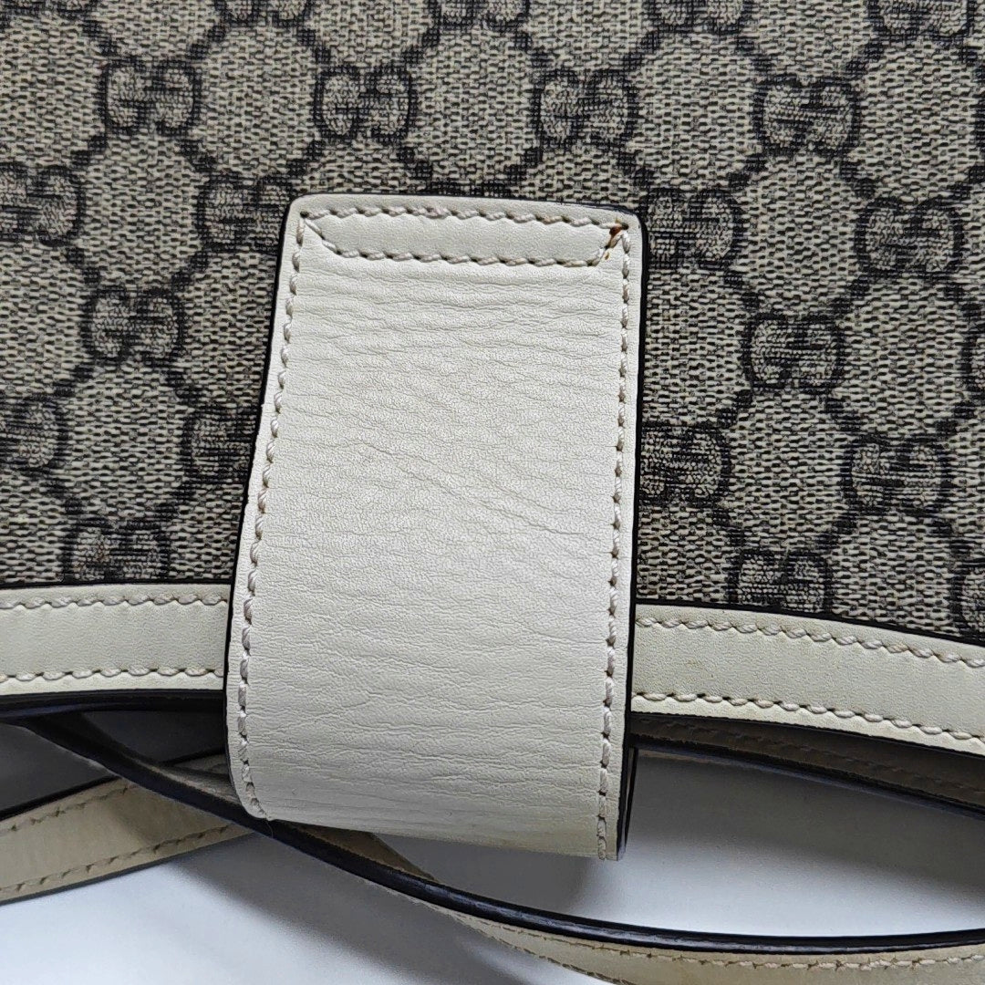 Authenticated pre-owned  Padlock Medium Monogram Coated Canvas Beige - Shoulder Bag at Looply