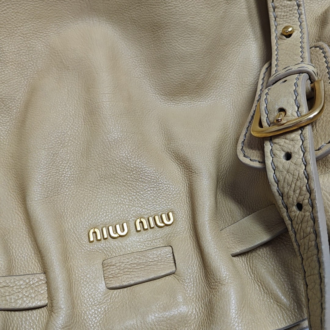 Peggy Calfskin Beige