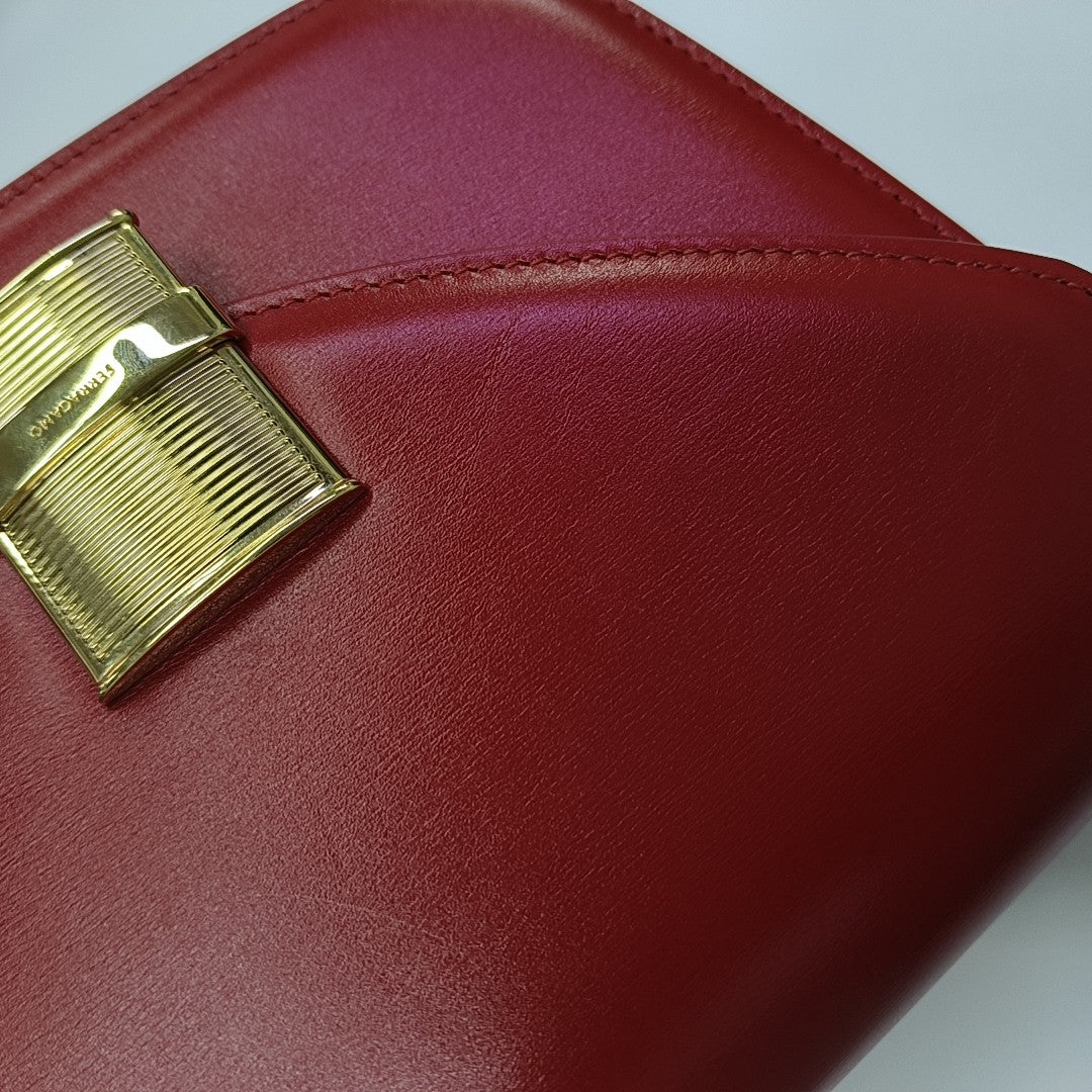 Gancio Small Calfskin Red