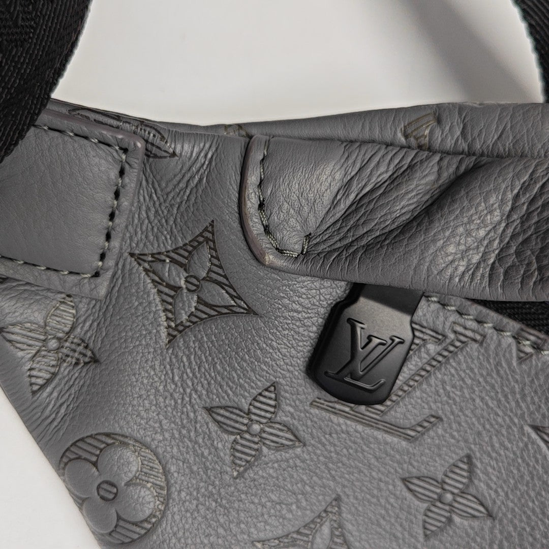 DISCOVERY PM Calfskin Gray