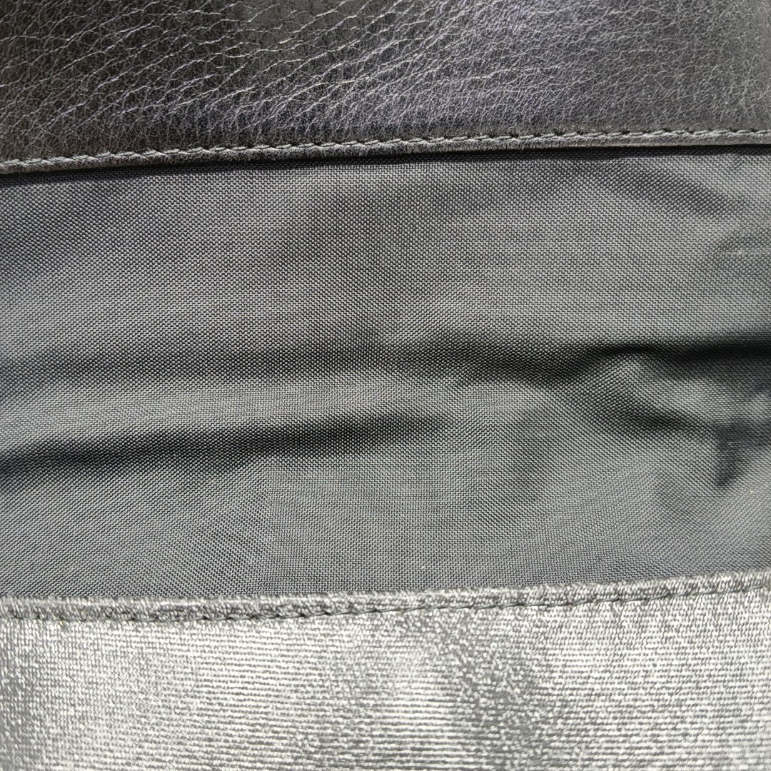 Canvas Black