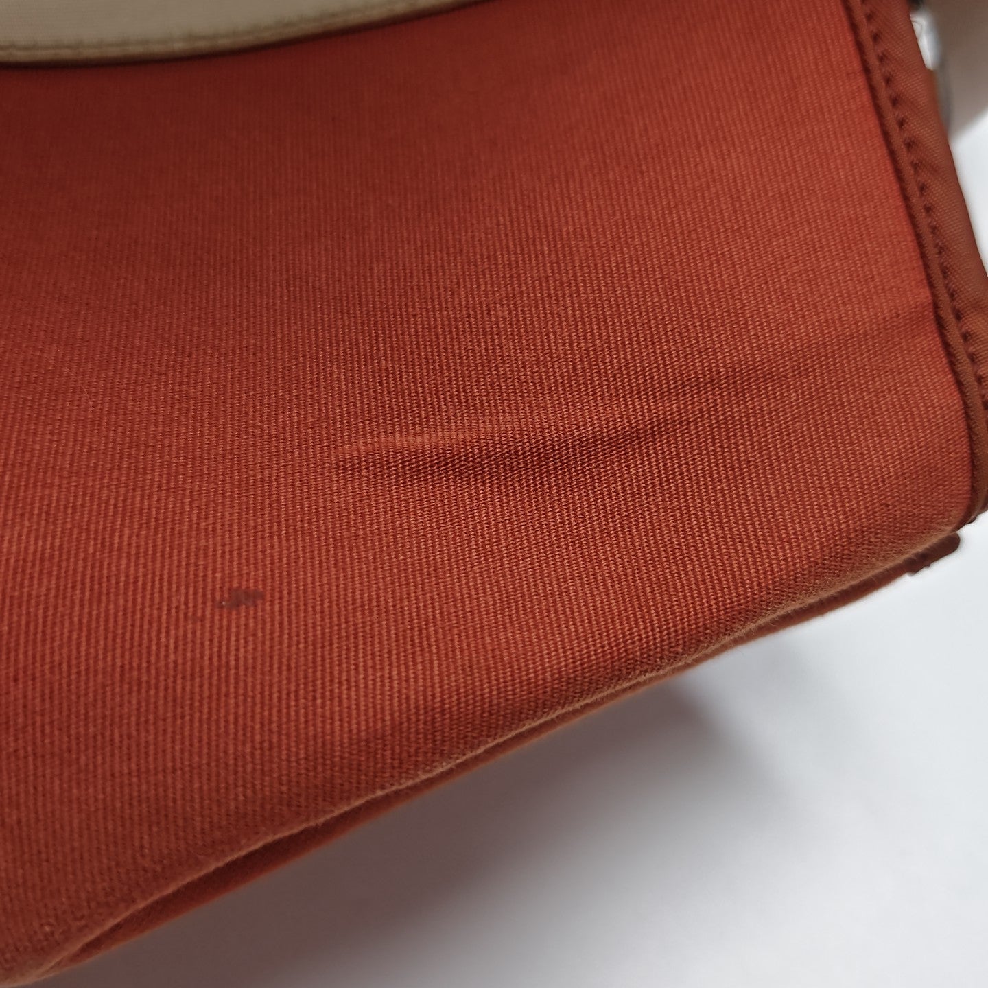 Cabag 32 Canvas Red