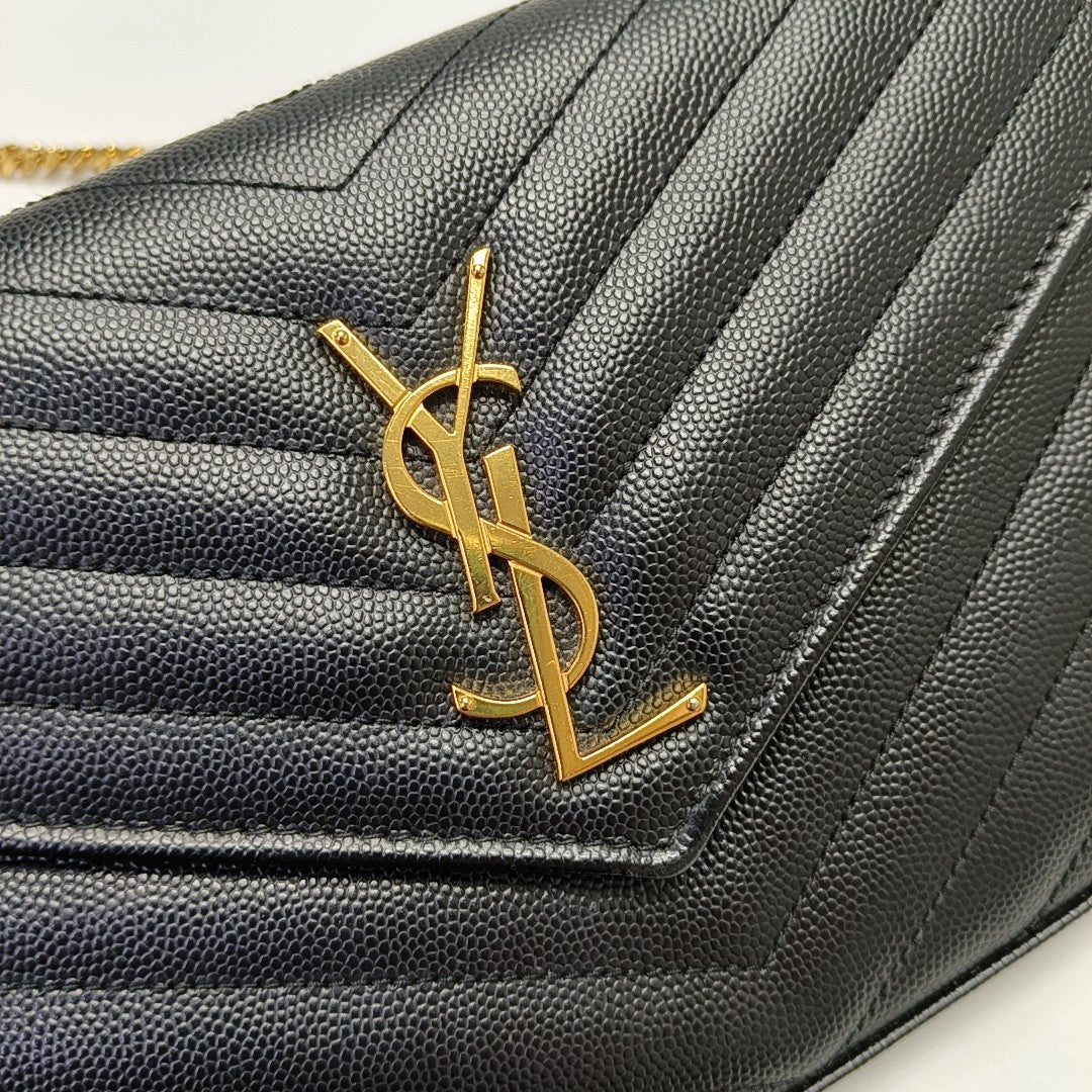 MONOGRAM Medium Chevron Calfskin Black