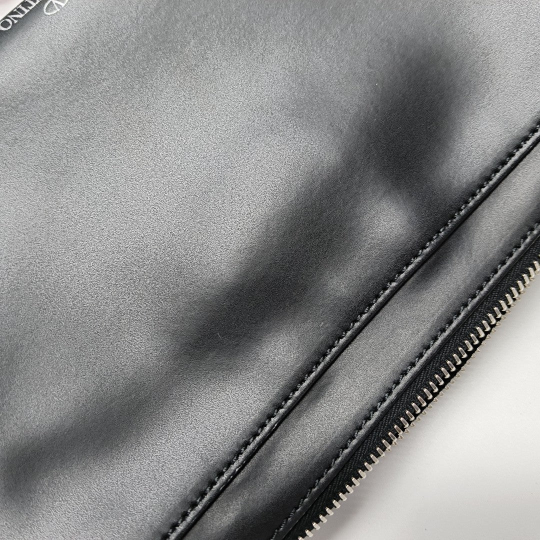 Vltn Calfskin Black