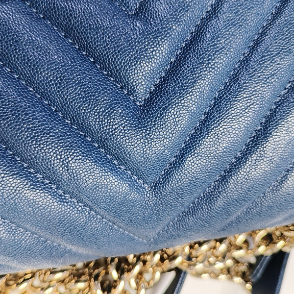 BOY CHANEL Small Chevron, Quilted Grained Calfskin Blue