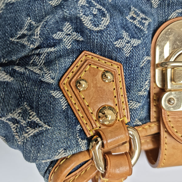 PLEATY Monogram Denim Blue