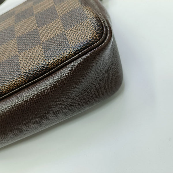 TROUSSE MAKE UP Damier Ebene Coated Canvas Brown