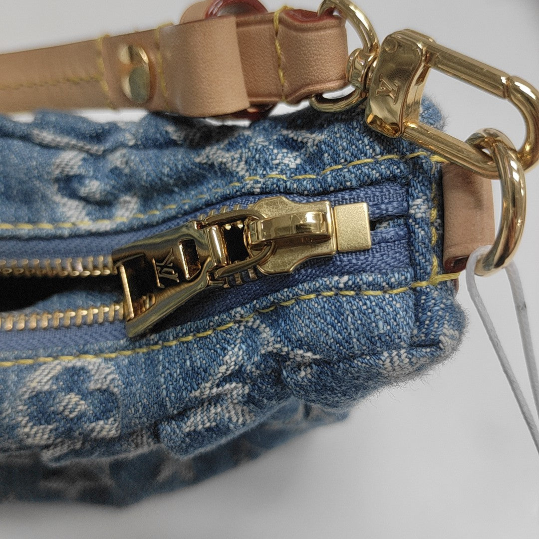 Pochette Valley Monogram Denim Blue