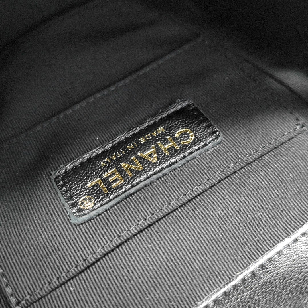DUMA Quilted Lambskin Black