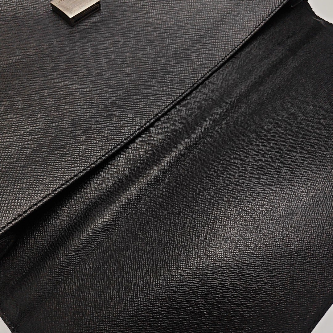 ANGARA Calfskin Black