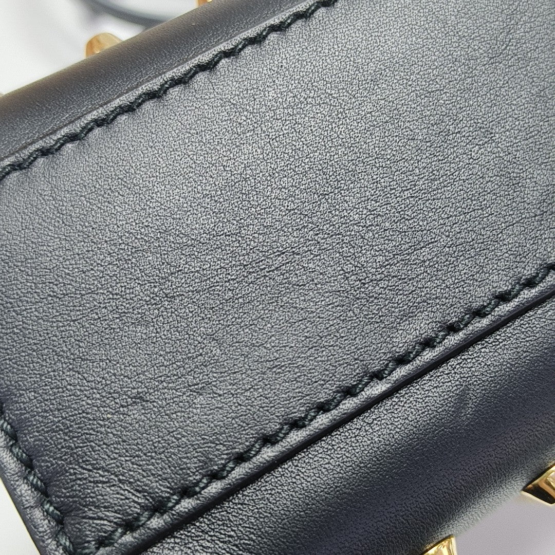 Padlock Small Calfskin Black