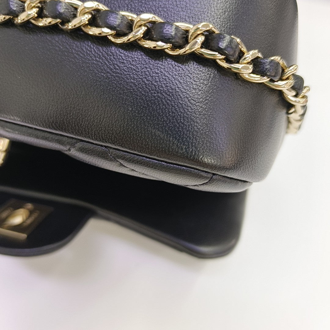 CLASSIC FLAP Mini Quilted Lambskin Black