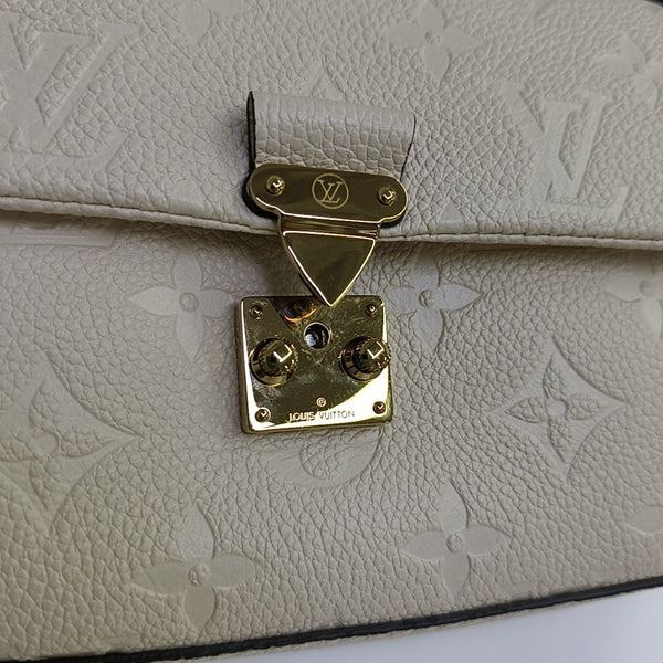 NANO MADELEINE Nano Monogram Calfskin Beige