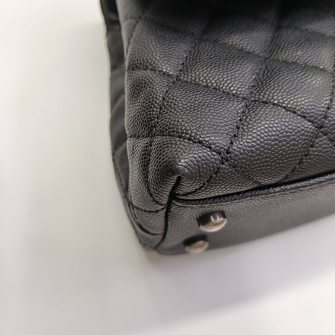 COCO HANDLE Small Quilted Grained Calfskin Black
