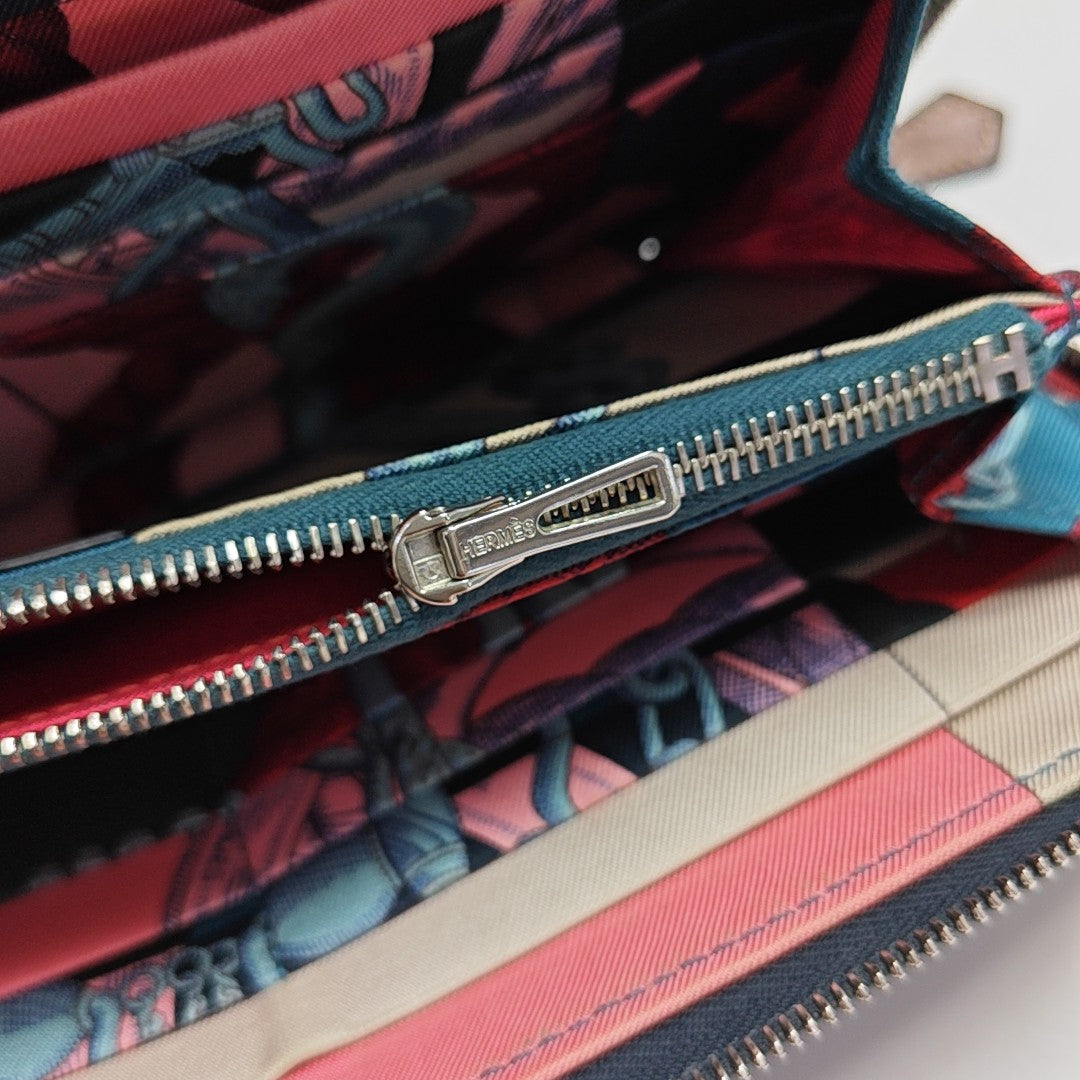 Silk'in Epsom Blue Wallet