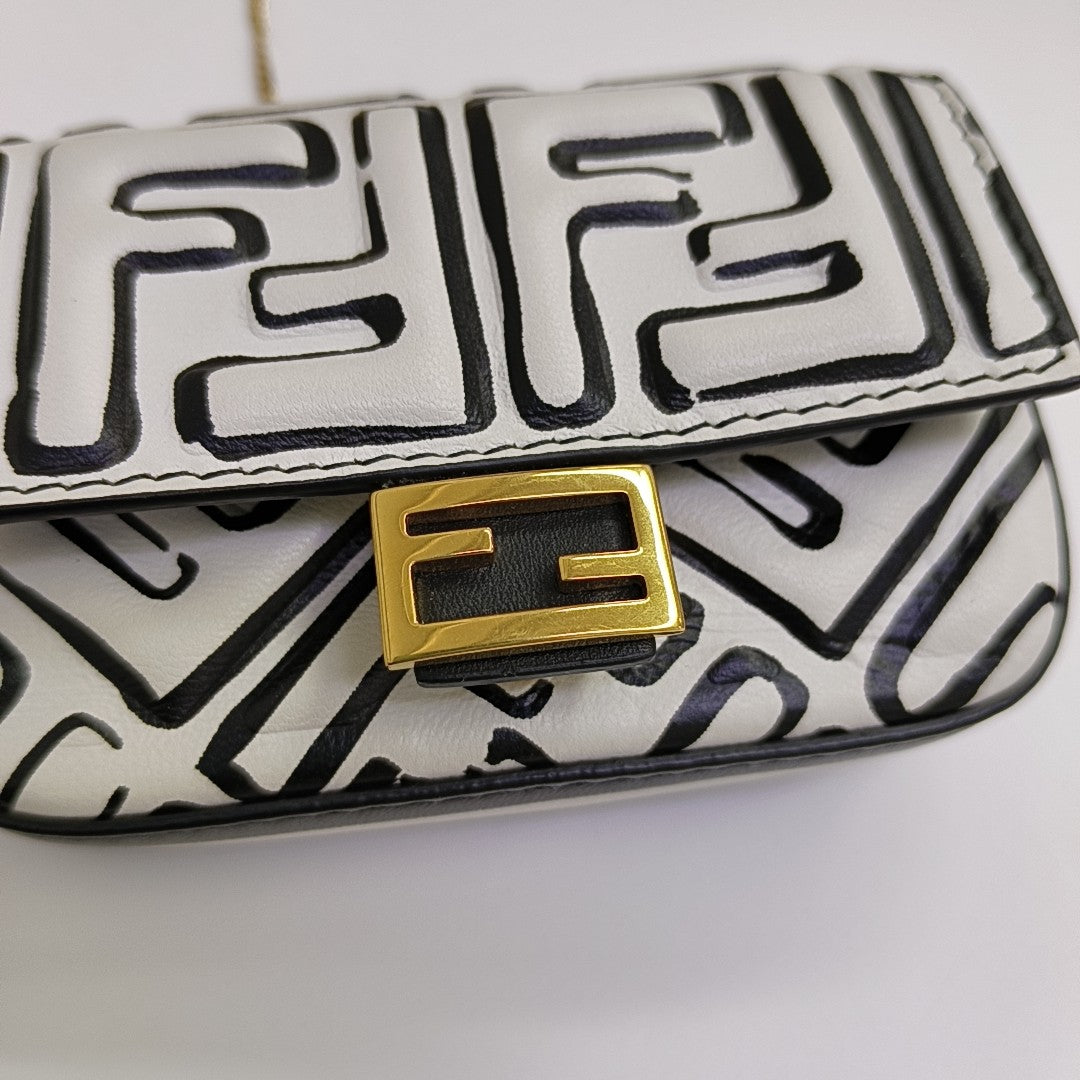 Baguette Nano Calfskin Multicolor