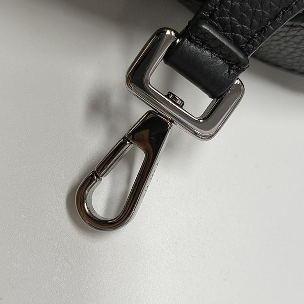 Saddle Oblique Canvas Black