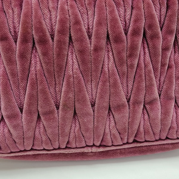 Matelassé Quilted Velvet Beige