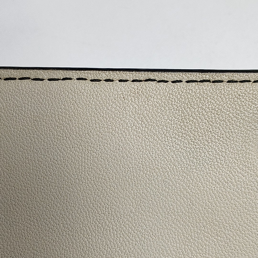Lambskin White