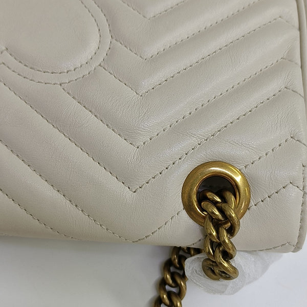 GG Marmont Medium Quilted Calfskin White