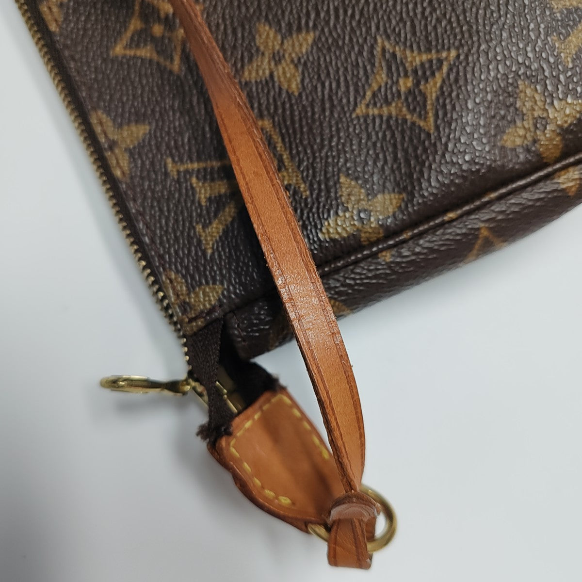 ACCESSOIRES Monogram Coated Canvas Brown