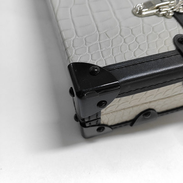 PETITE MALLE Crocodile Gray