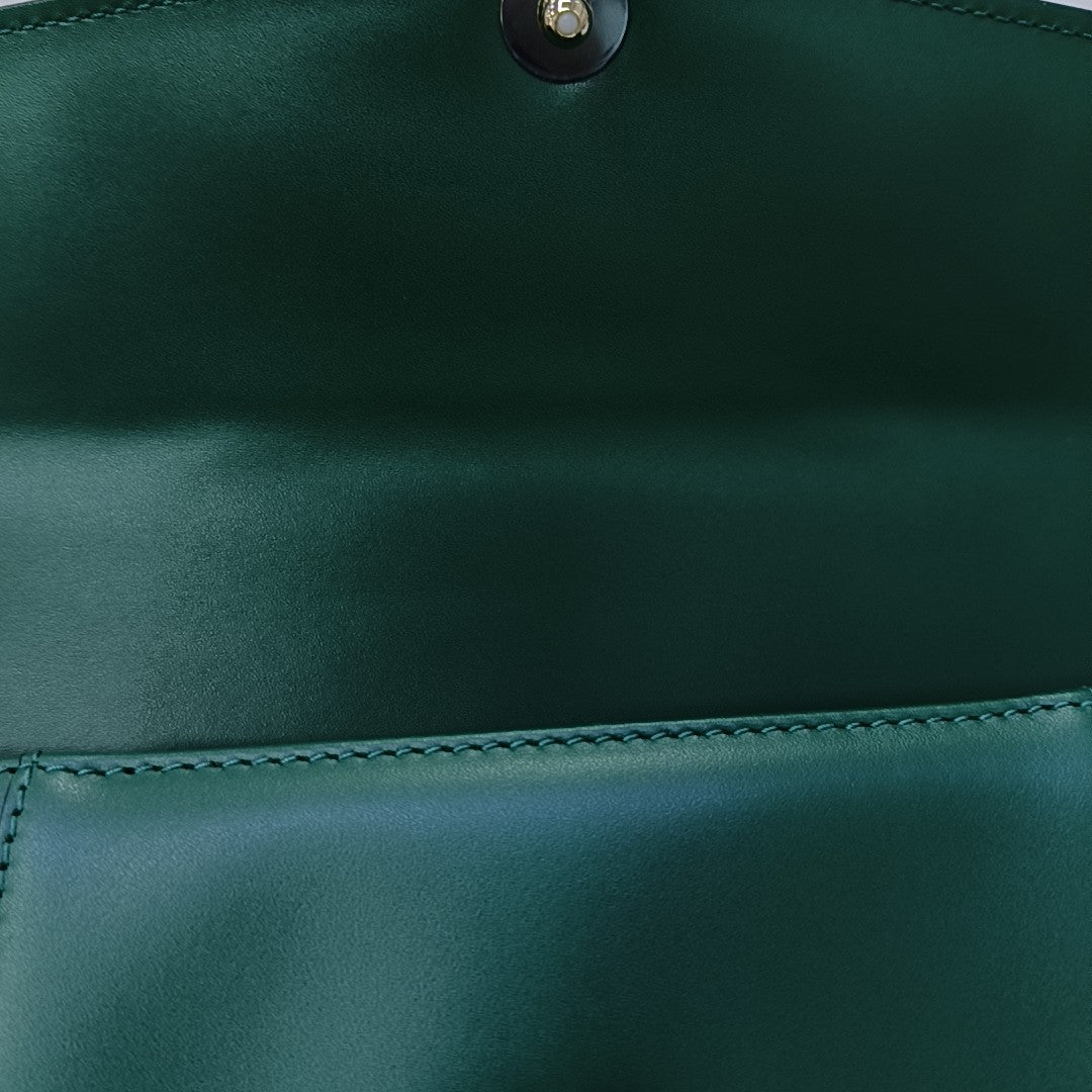 SERPENTI FOREVER Medium Calfskin Green