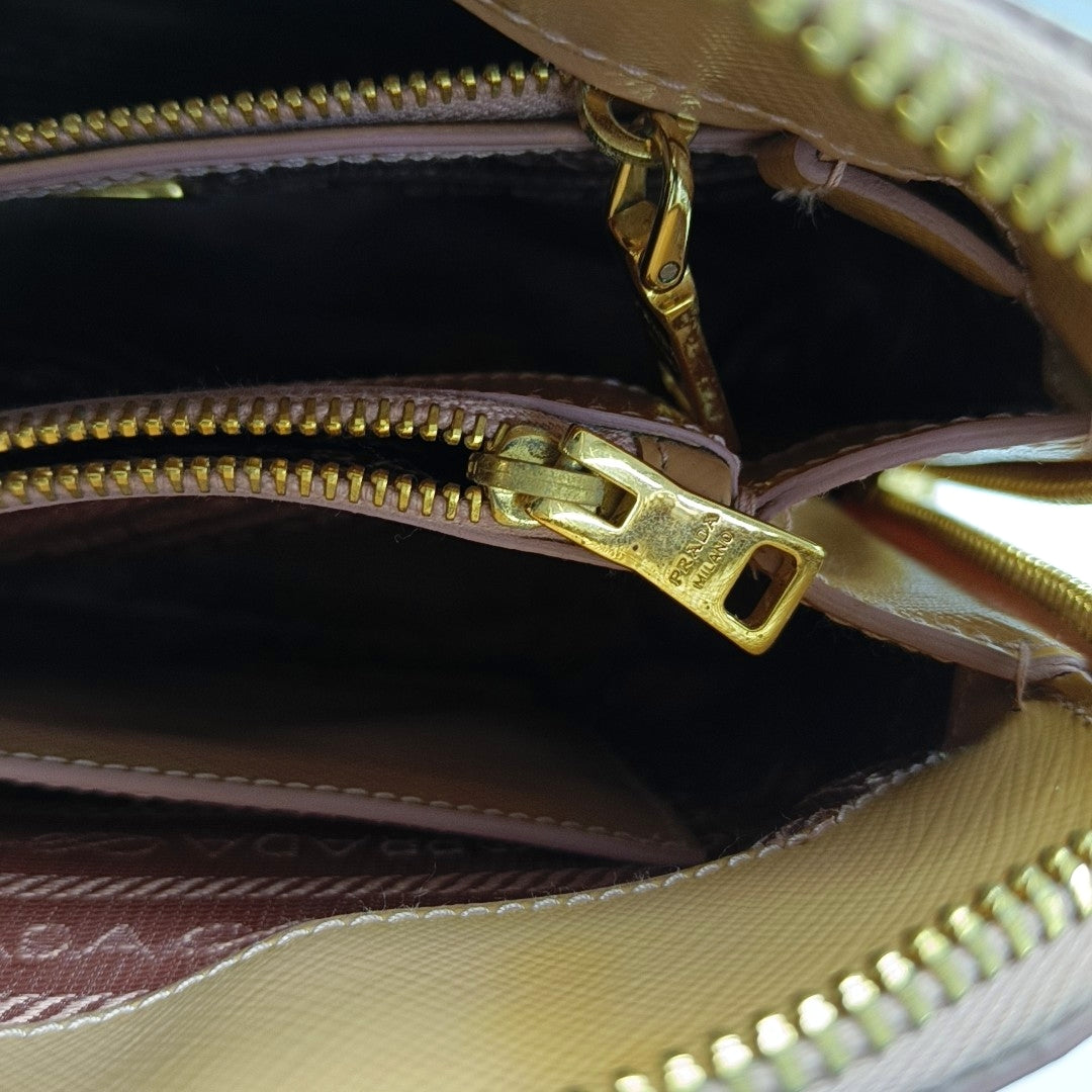 Authenticated pre-owned  Promenade Saffiano Calfskin Yellow - Shoulder Bag at Looply