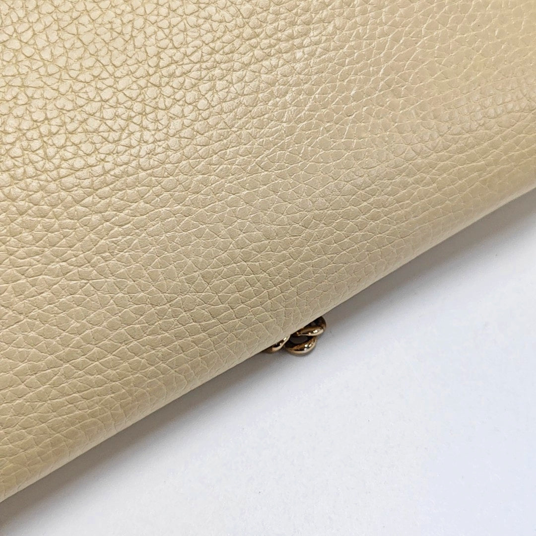 Authenticated pre-owned  Soho Calfskin Beige - Shoulder Bag at Looply