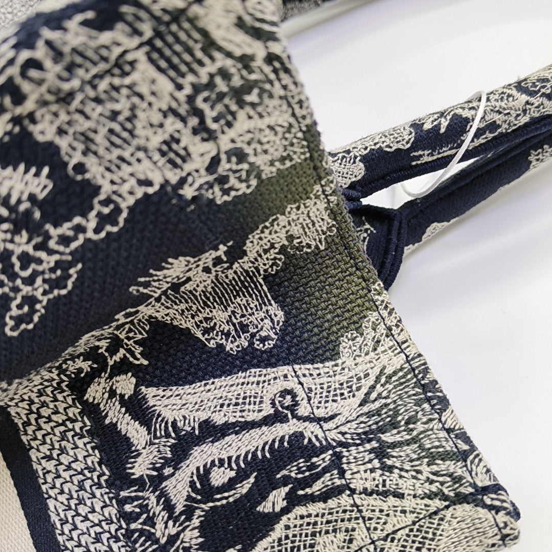 Book Tote Medium Fabric Blue