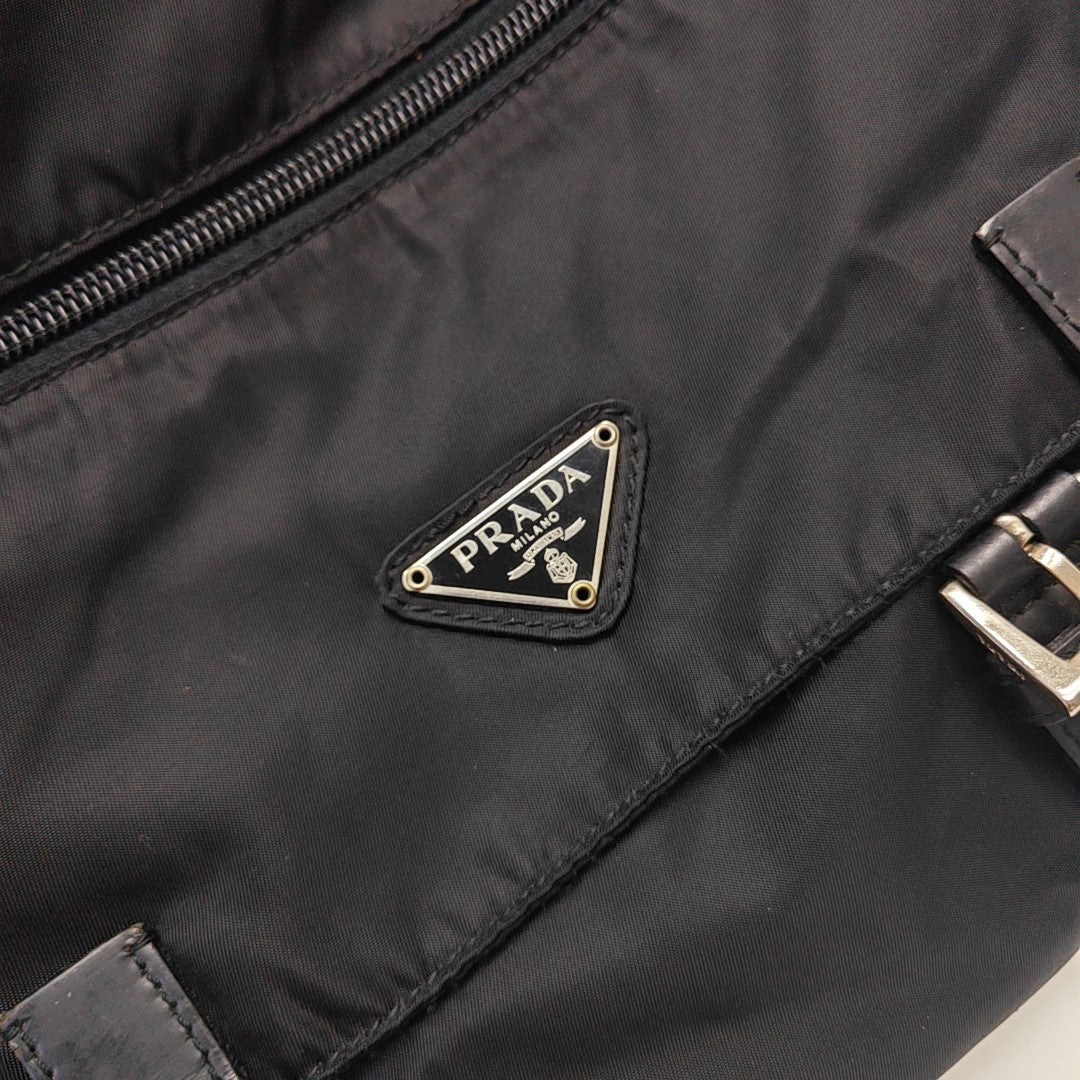 Vela Messenger Bag Nylon Black
