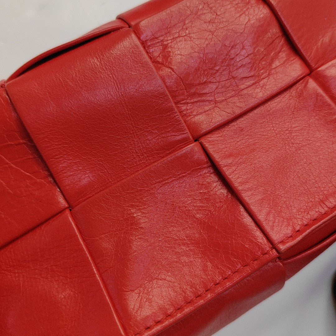 Bottega Veneta Cassette Piel de becerro Roja