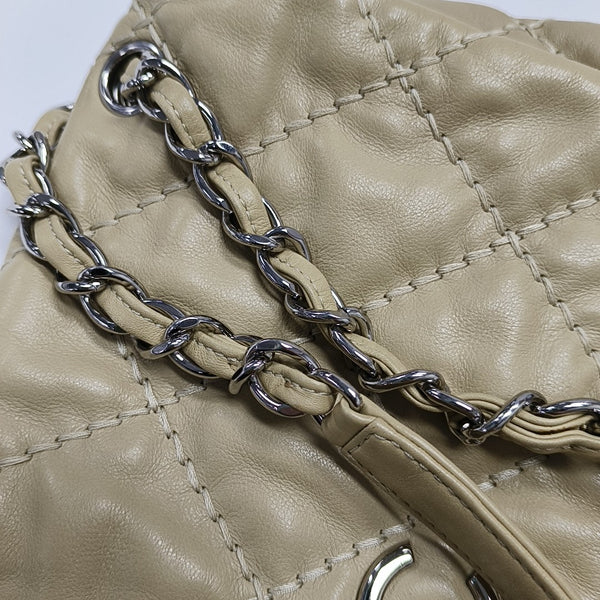 CC CROWN Quilted Calfskin Beige