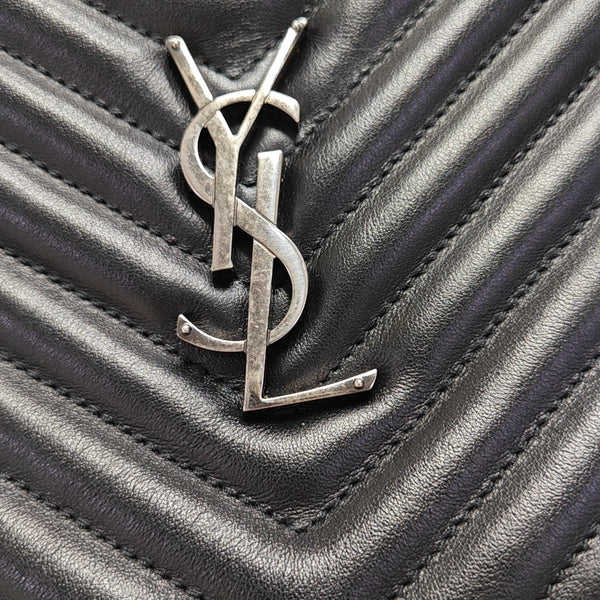 LOU Small Chevron Calfskin Black