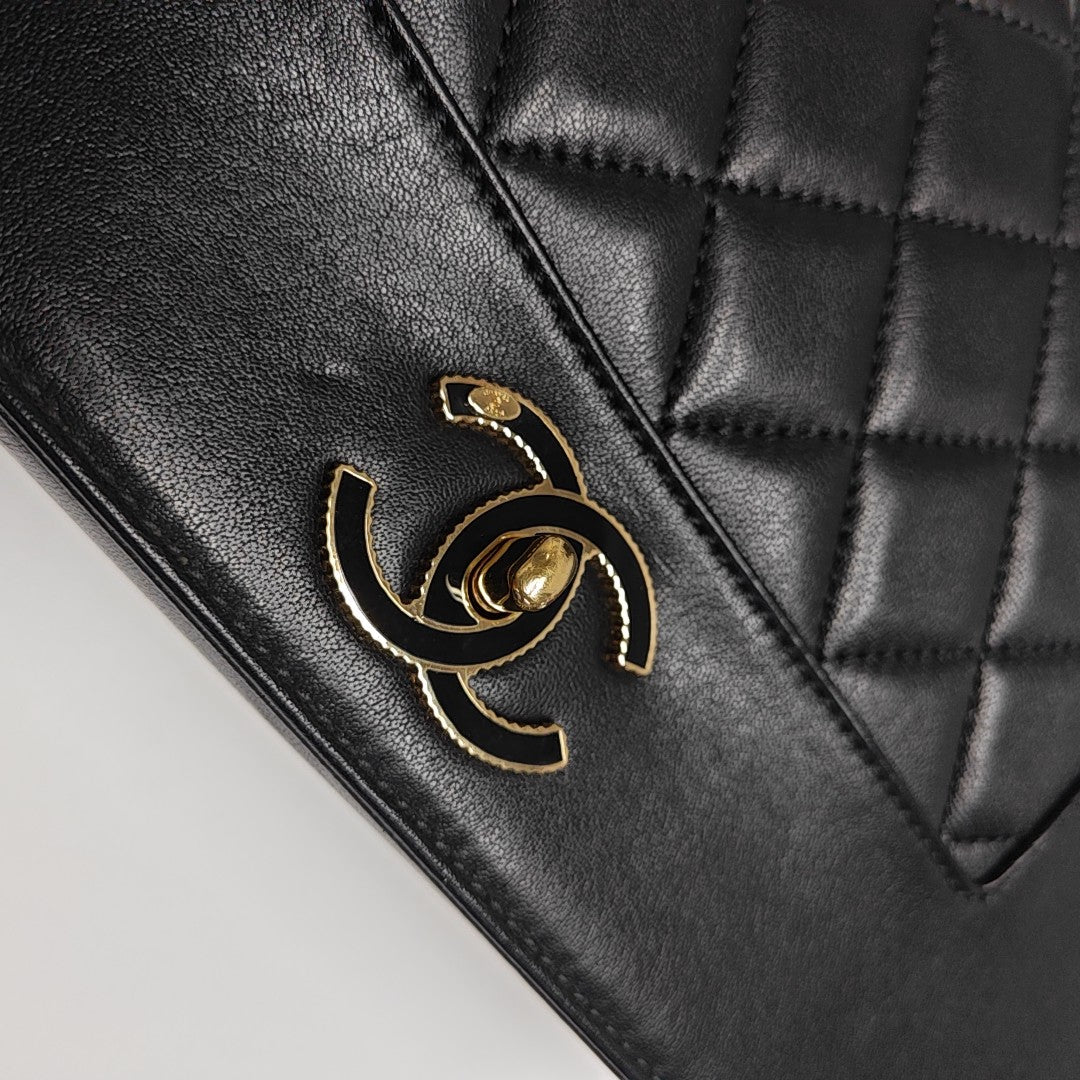 MADEMOISELLE Large Quilted Calfskin Black