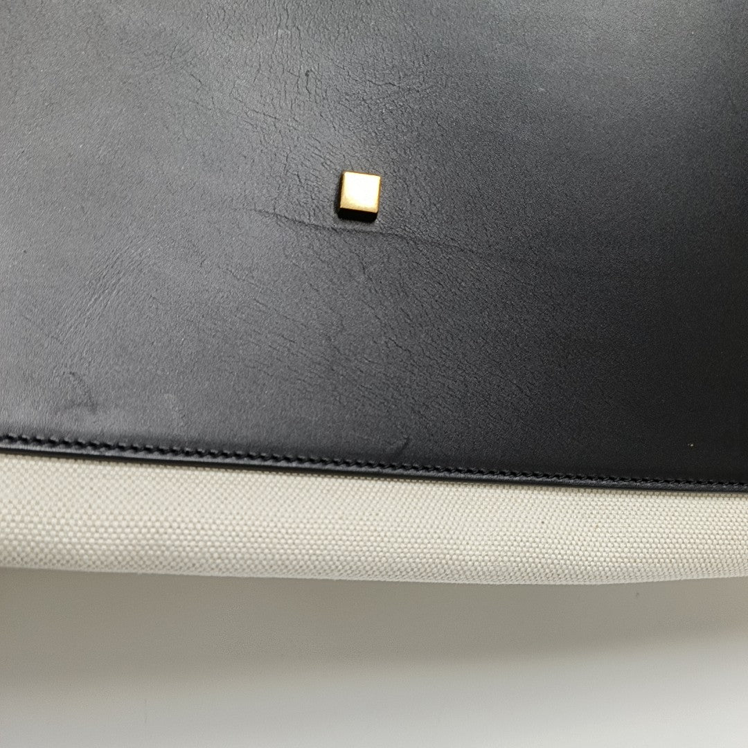 Authenticated pre-owned  MANHATTAN Canvas White - Tote Bag at Looply