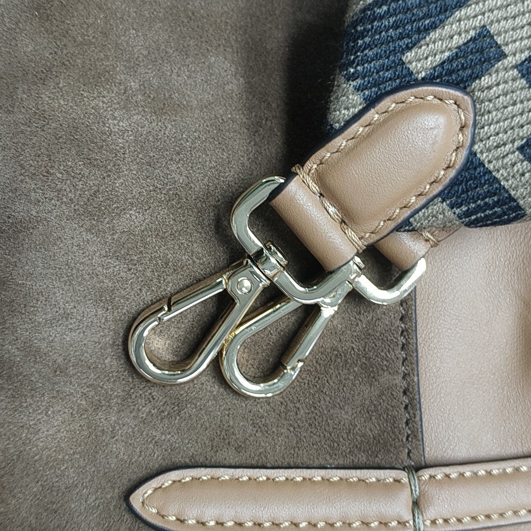 Flip Large Calfskin Brown