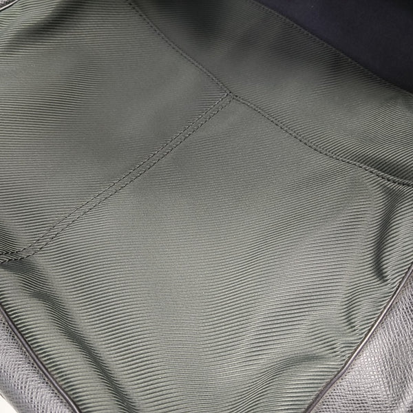VIKTOR Calfskin Black