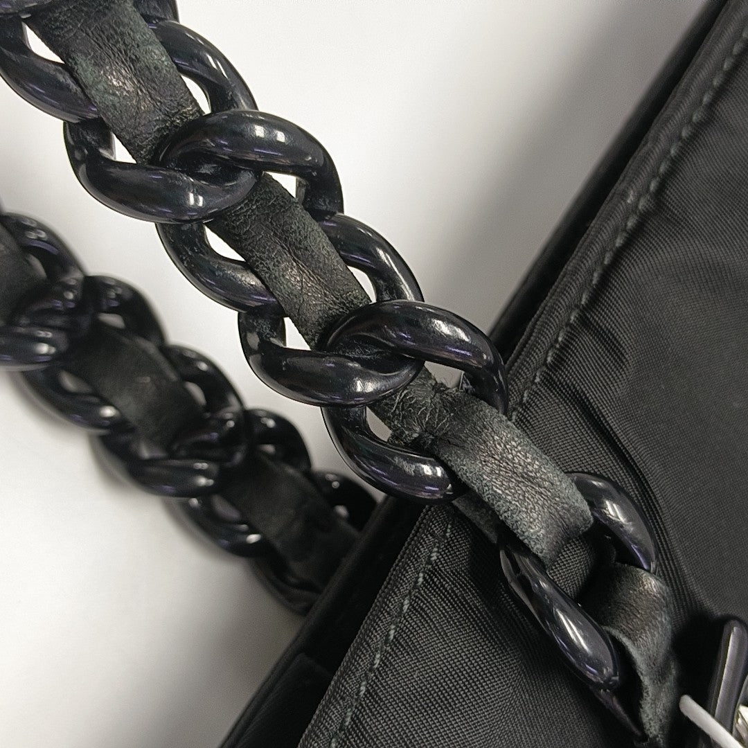 Nylon Shoulder Bag Black